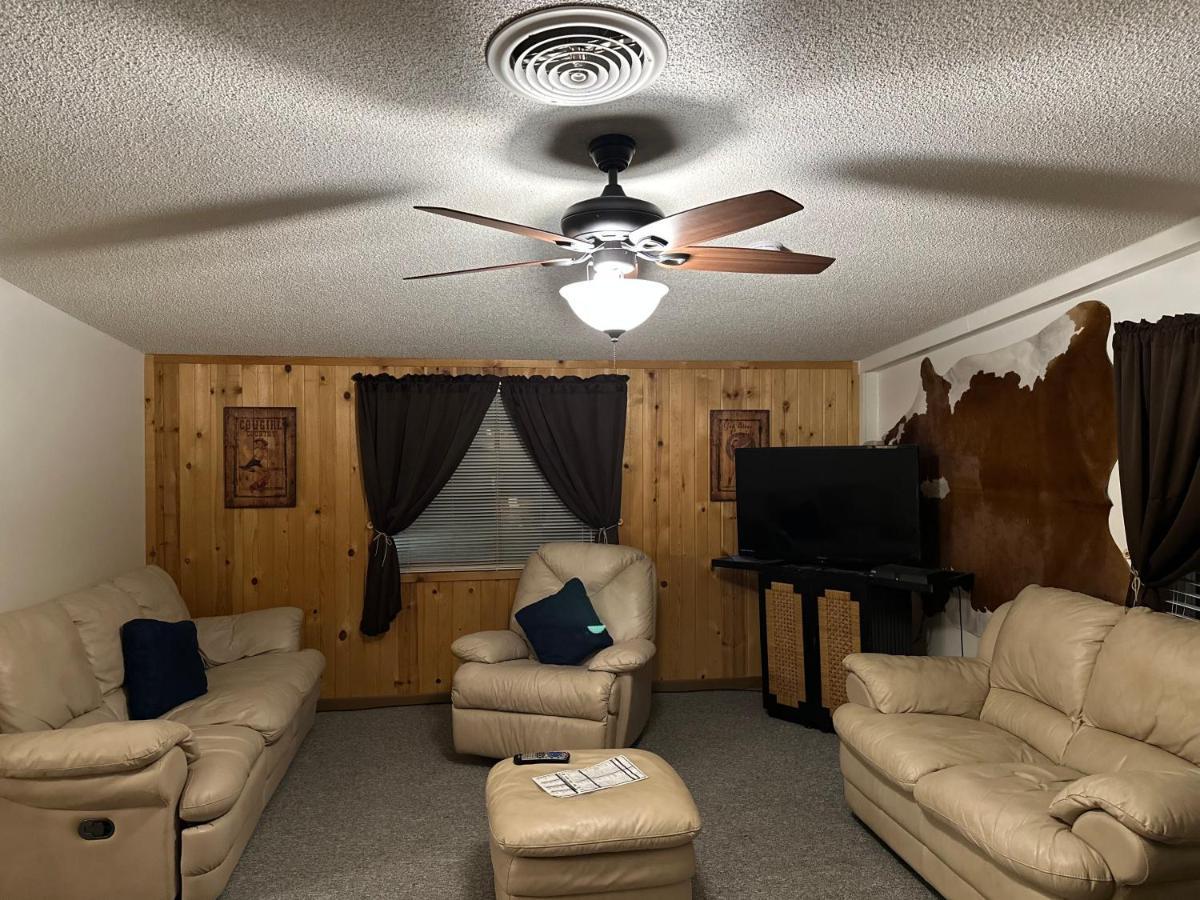 Country Cabins Hotel Chariton Экстерьер фото