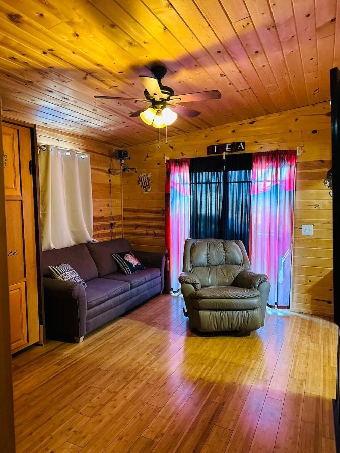 Country Cabins Hotel Chariton Экстерьер фото