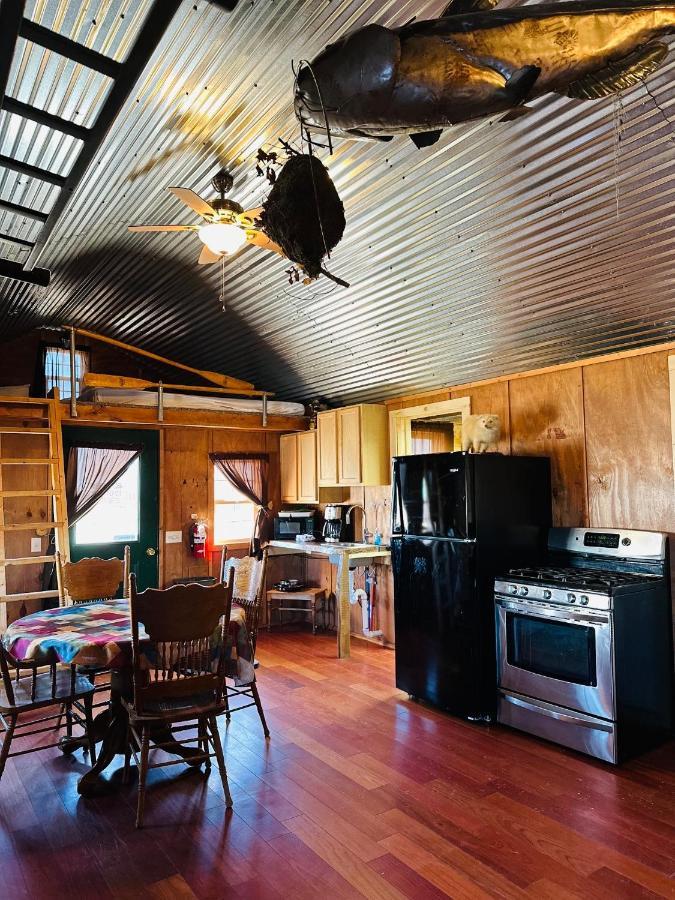 Country Cabins Hotel Chariton Экстерьер фото