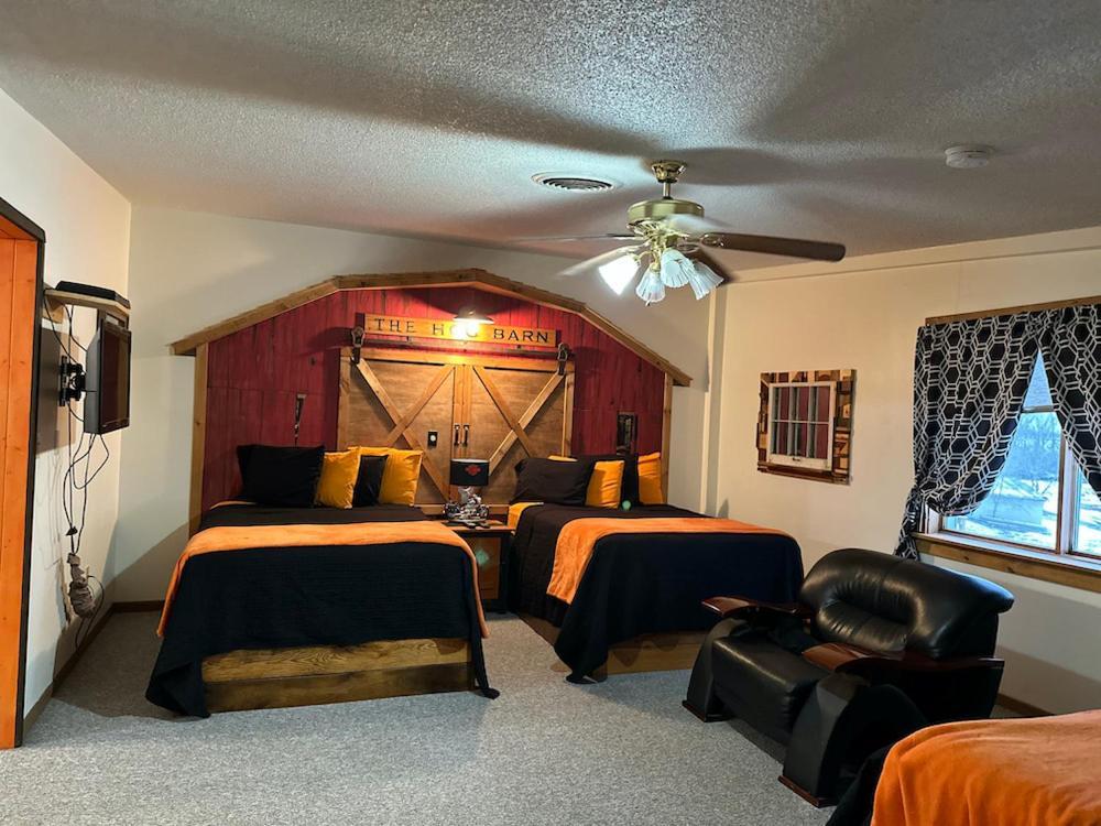Country Cabins Hotel Chariton Экстерьер фото
