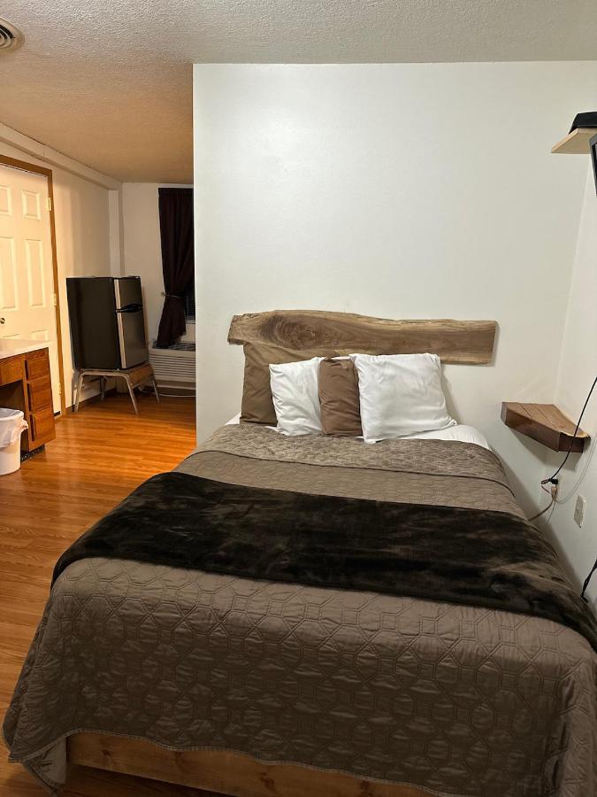 Country Cabins Hotel Chariton Экстерьер фото