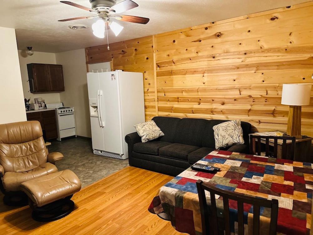 Country Cabins Hotel Chariton Экстерьер фото