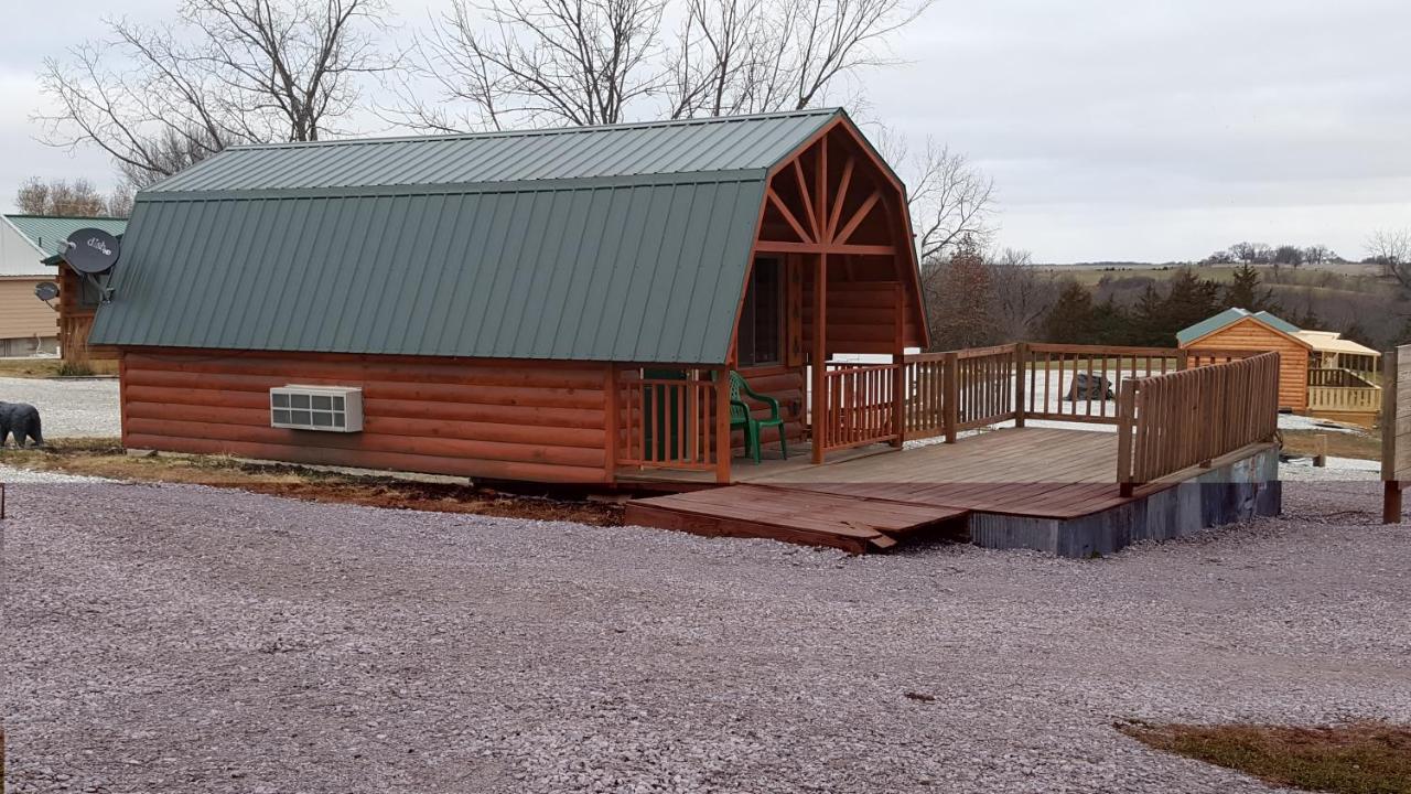 Country Cabins Hotel Chariton Экстерьер фото