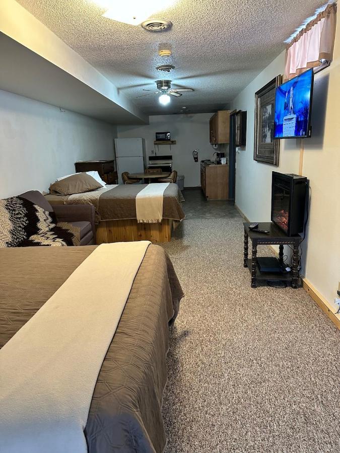 Country Cabins Hotel Chariton Экстерьер фото