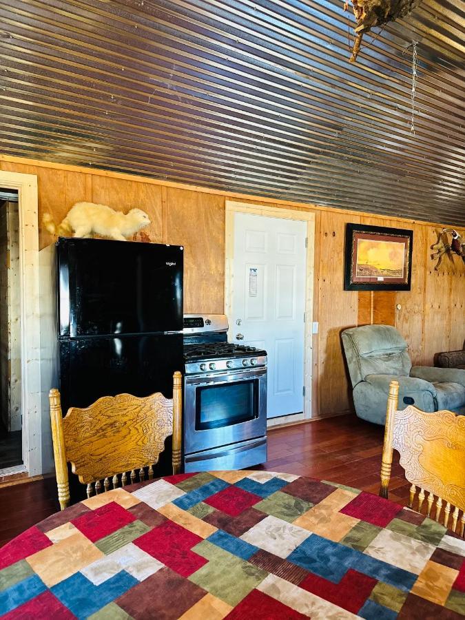 Country Cabins Hotel Chariton Экстерьер фото