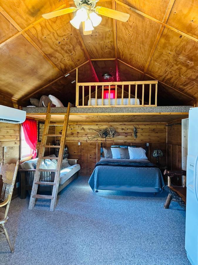 Country Cabins Hotel Chariton Экстерьер фото