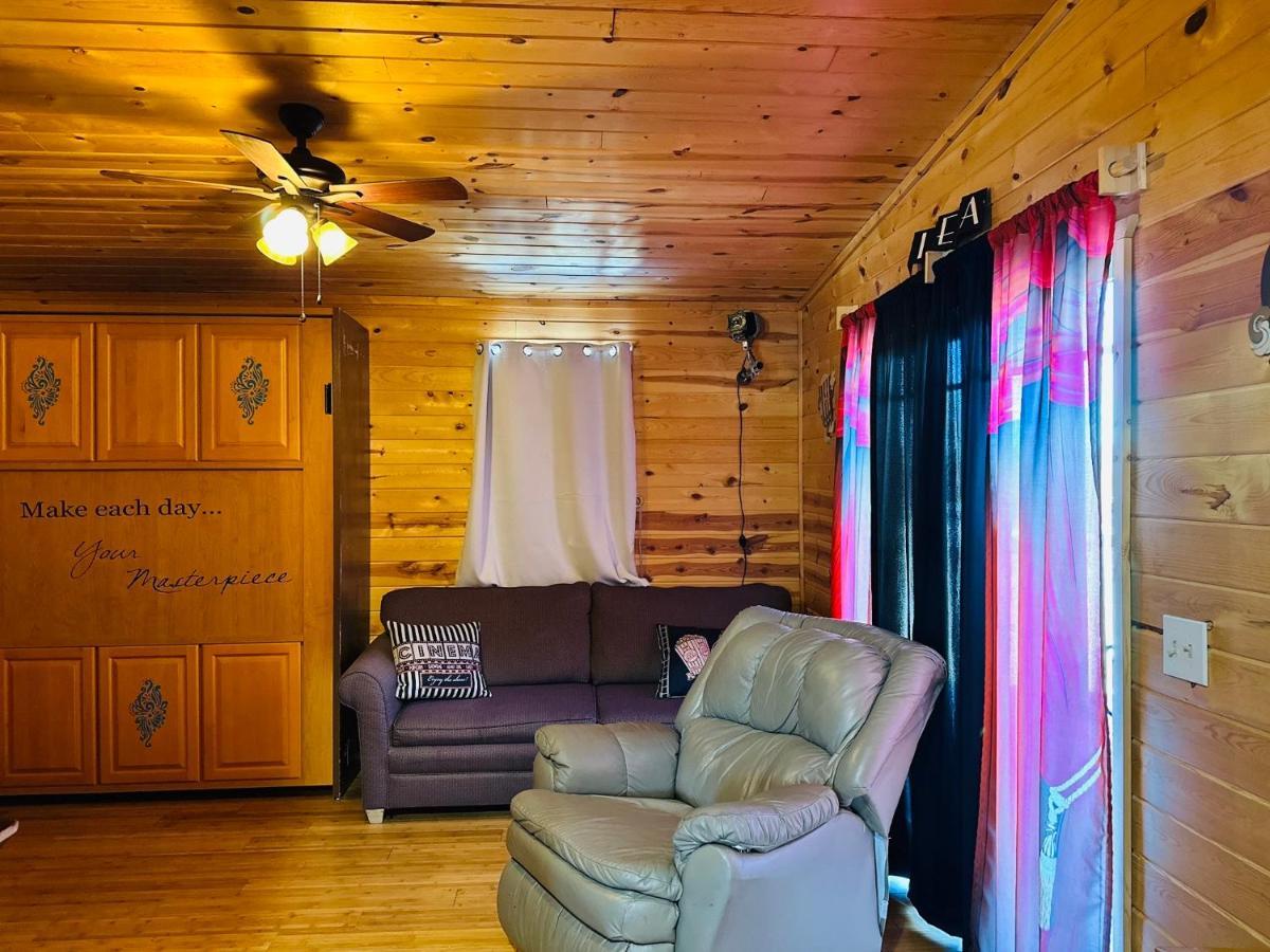 Country Cabins Hotel Chariton Экстерьер фото